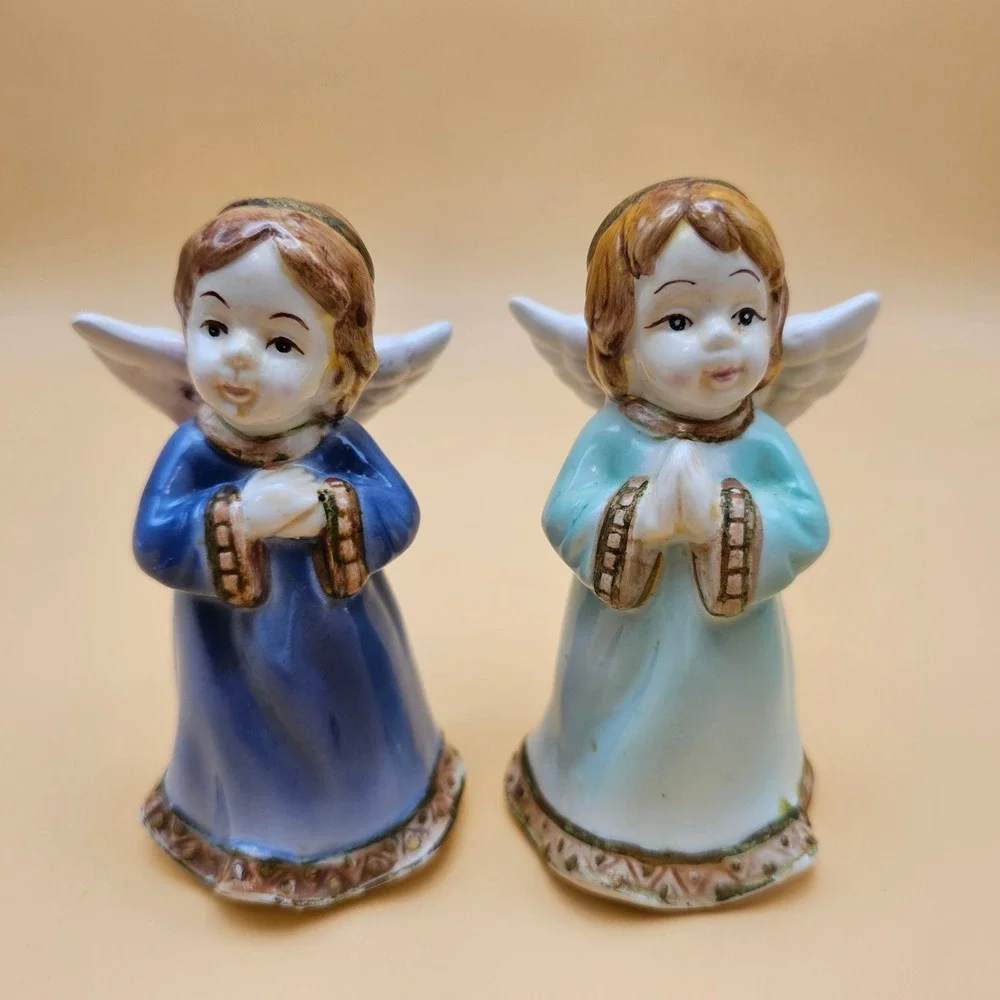 Ceramic‎ Angel Figurines Salt Pepper Shakers Praying Vintage Kitchen Decor Set
